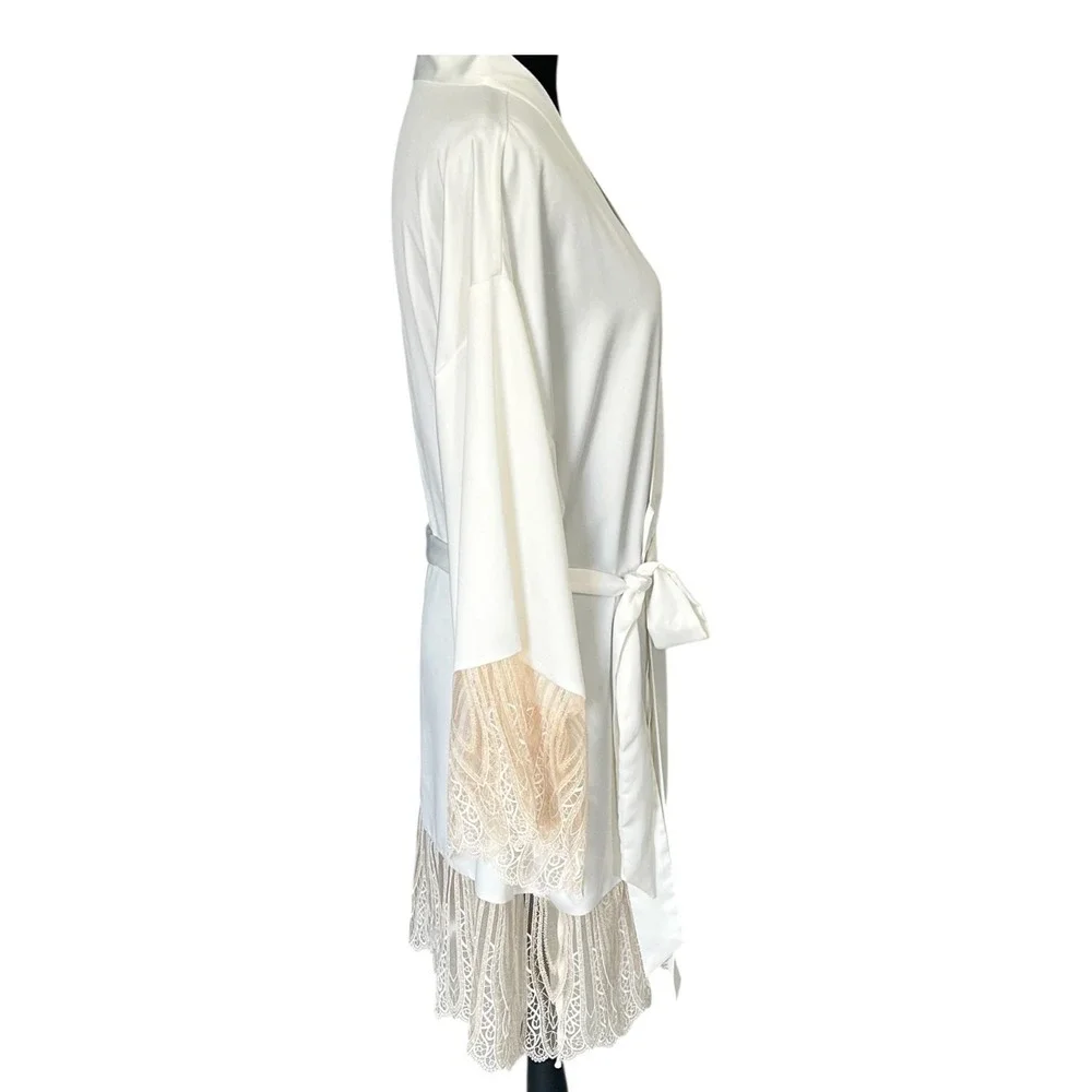 Flora Nikrooz Lace Satin Bridal Getting‎ Ready Robe XL Ivory Wedding